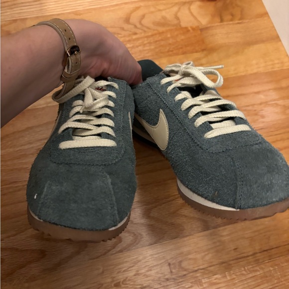 Nike Green Suede Cortez Sneakers - Picture 5 of 8